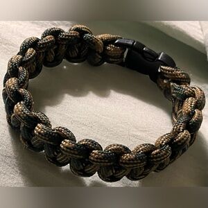 Camouflage Paracord Bracelet